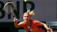 28. hráčka si tak vyšlápla na nasazenou pětku. Kuzněcovová je ale zkušenou antukářkou, French Open vyhrála v roce 2009.