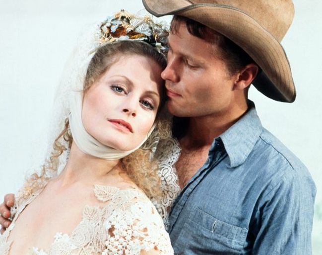 Beverly D'Angelo a John Savage