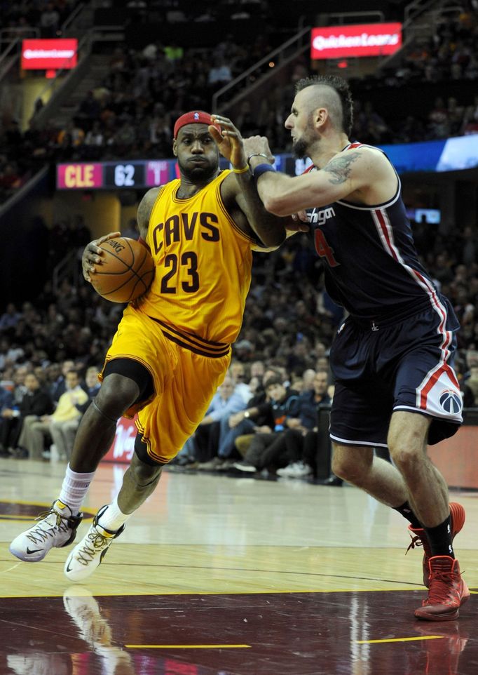 Cleveland - Washington (LeBron James, Marcin Gortat)