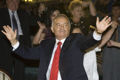 Oponent uzbeckého prezidenta přežil ve Švédsku atentát