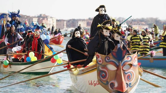 V hlavní roli Casanova. Karneval v Benátkách letos vzdává poctu svému rodákovi