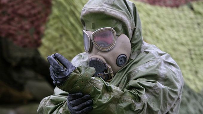 Hot Zone Extraction Team (HZET) je účelová jednotka chemických specialistů, která je předurčena k odstraňování následků průmyslových havárií, teroristických útoků nebo vojenských akcí, při kterých je větší množství osob (především civilních) vystaveno škodlivým účinkům průmyslových, radioaktivních nebo bojových látek, případně na eliminaci následků živelných pohrom.
