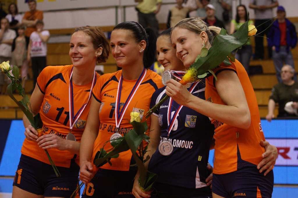 Olomoucké volejbalistky se stříbrnými medailemi