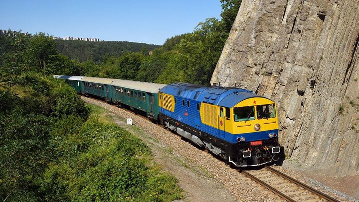 Rychlostní rekord, který vznikl omylem. Naftový Kyklop byl pro české koleje moc těžký