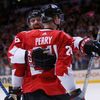 SP, SF Kanada-Rusko: Shea Weber (6) a Corey Perry (24)