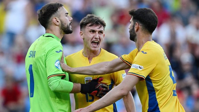 Rumunští fotbalisté v zápase ME do 21 let proti Španělsku