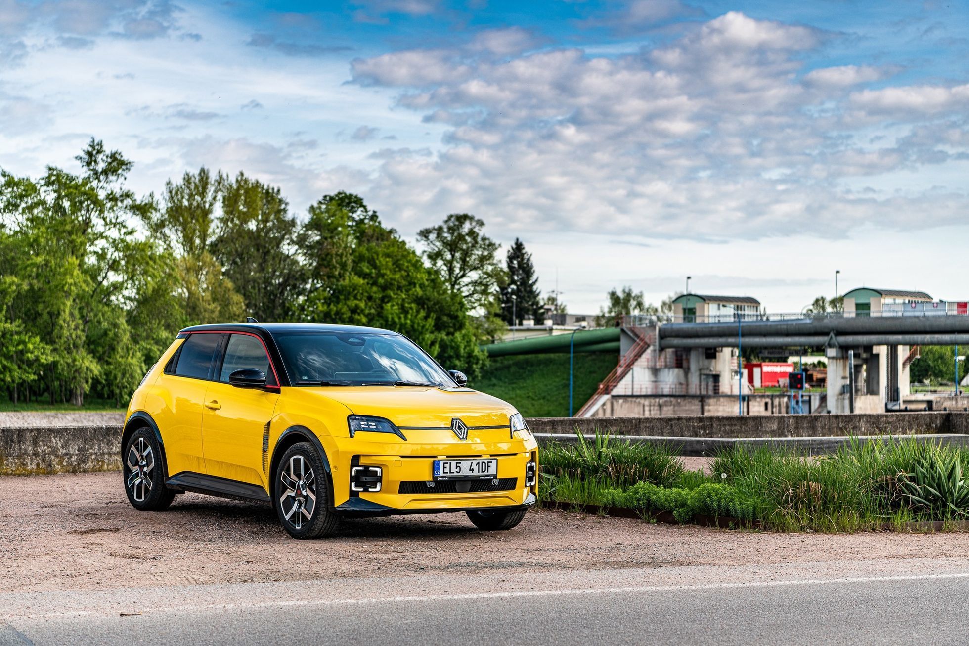 Renault 5 (česká premiéra duben 2025)