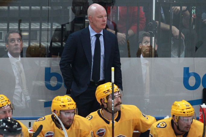 NHL v Praze: Nashville Predators vs. San José Sharks, trenér John Hynes