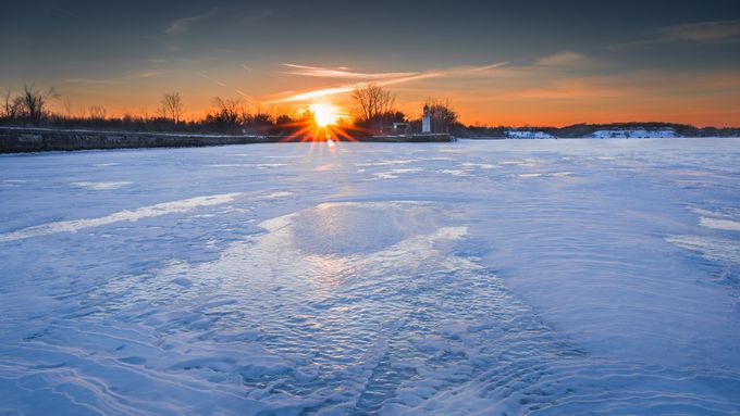 Polární vír se letos rozpadá nezvykle brzy. Taková časná anomálie je výjimečná: za posledních 70 let k ní došlo jen třikrát.