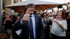 Katalánský premiér Carles Puigdemont po vyhlášení nezávislosti