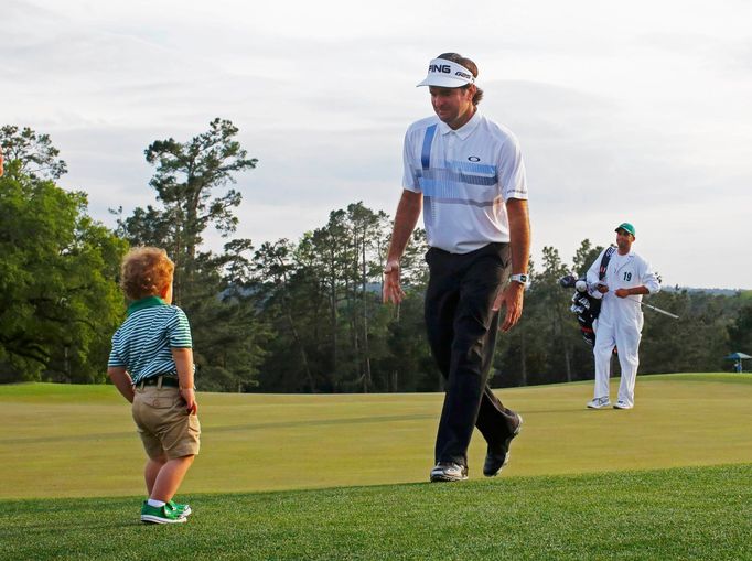 Watson slaví se synem vítězství na golfovém Masters 2014