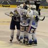 Finále play off (Pardubice vs. Kometa) radost