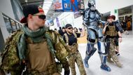 Kromě nových her je Gamescom velkou přehlídkou cosplayerů, tedy lidí, kteří se převlékají za své oblíbené herní a filmové postavy.