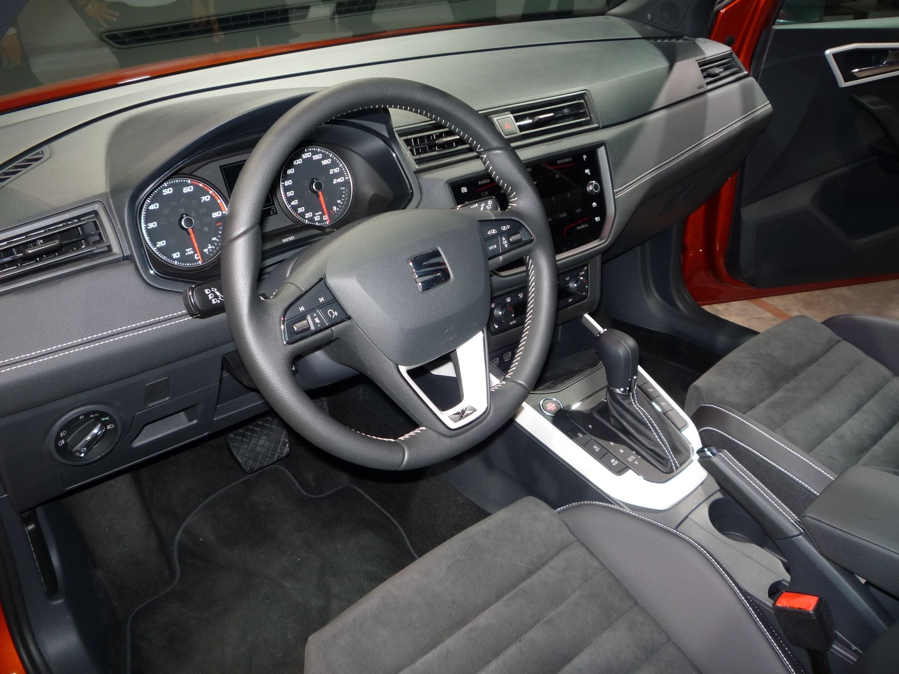 Seat Arona