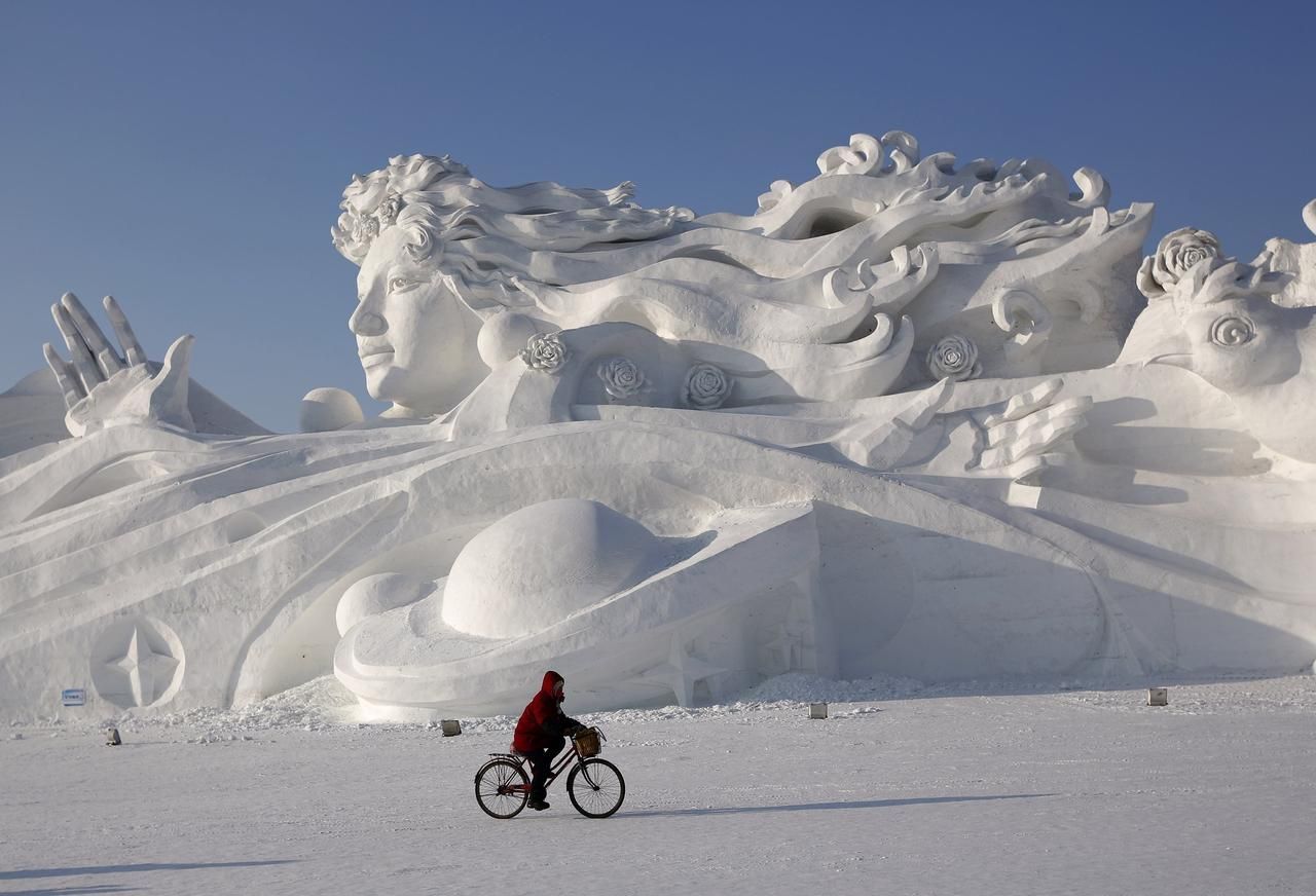 Festival sněhu a ledu v čínském Charbinu