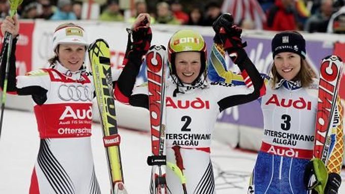 Nicole Hospová, Marlies Schildová a Therese Borssenová