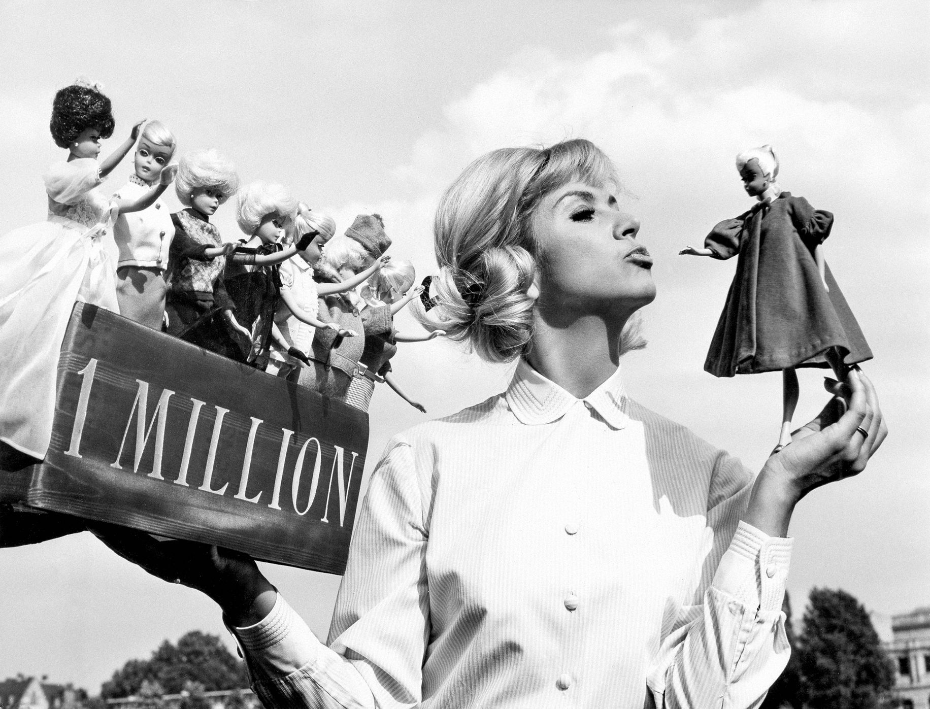 Fotogalerie / Barbie / Před 20 lety zemřela americká podnikatelka Ruth Handlerová, autorka panenky Barbie a spoluzakladatelka firmy Mattel