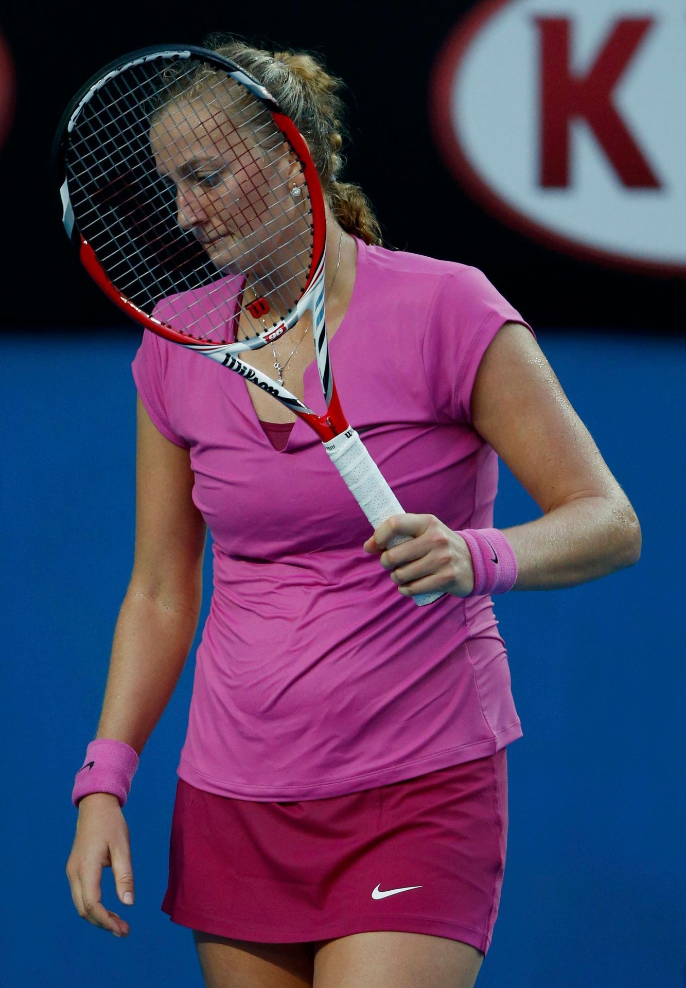 Petra kvitová smutní po vyřazení z Australian open 2014