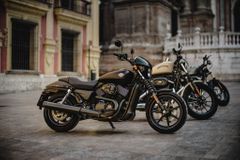 Harley-Davidson za týden ukáže v Praze novou řadu motorek