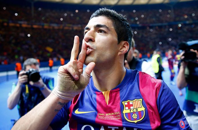 Finále LM, Barcelona-Juventus: Luis Suárez slaví gól na 2:1