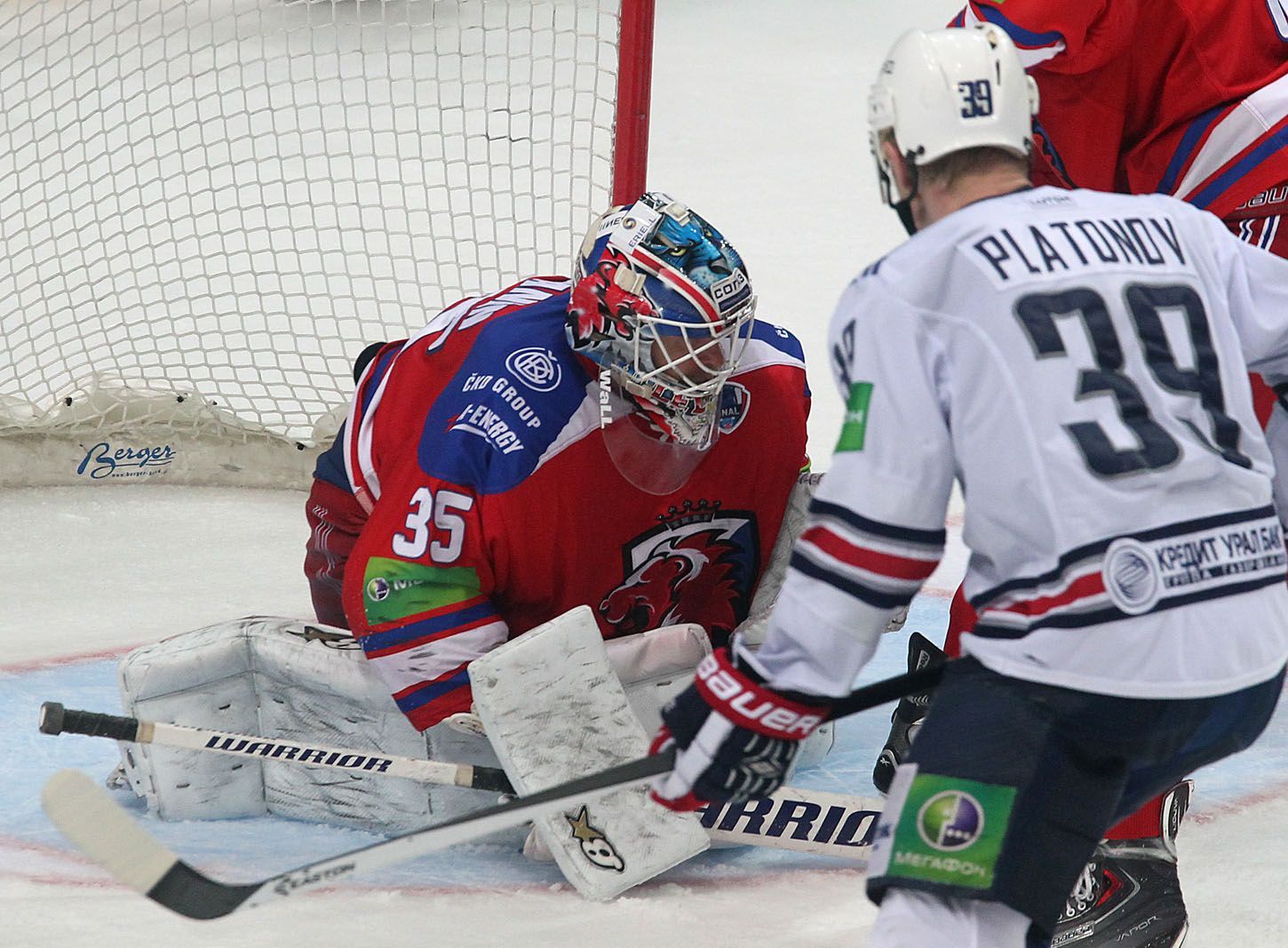 Finále KHL, Lev-Magnitogorsk: Petri Vehanen - Denis Platonov
