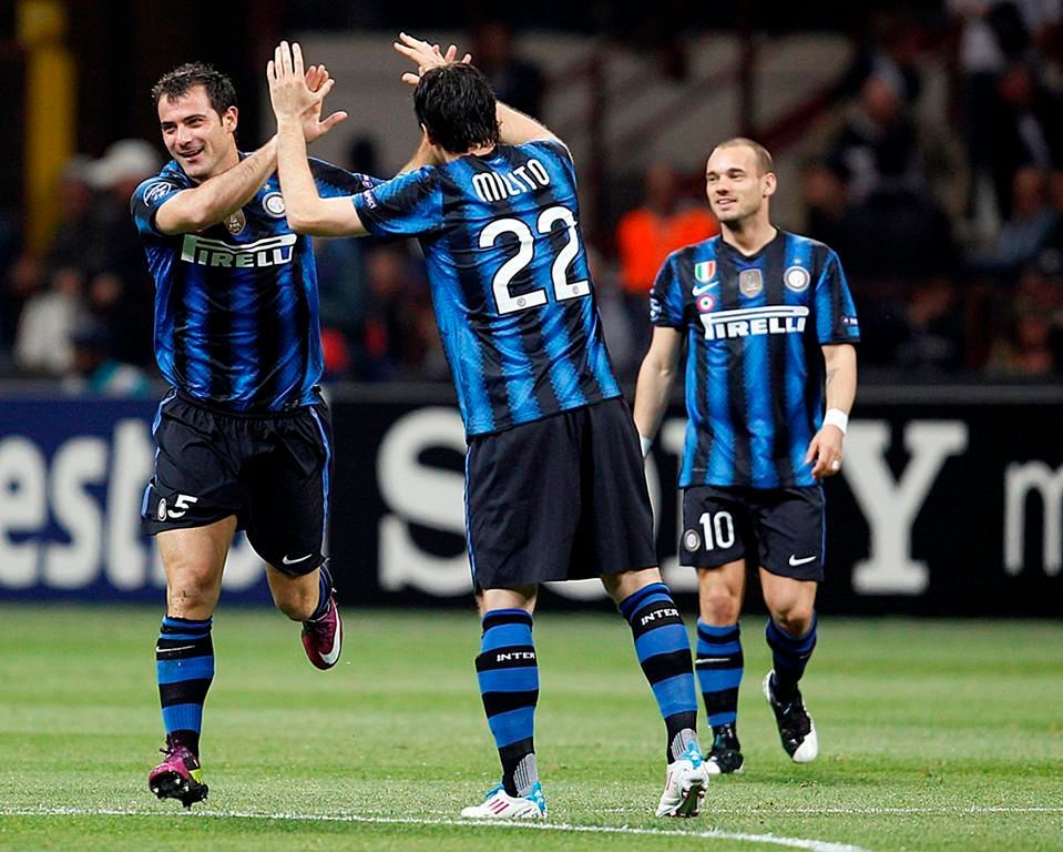 Inter vs Schalke: Stankovič slaví gól
