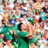 Shane Long oslavuje gól, vstřelený v přátelském utkání Irsko - Bosna a Hercegovina
