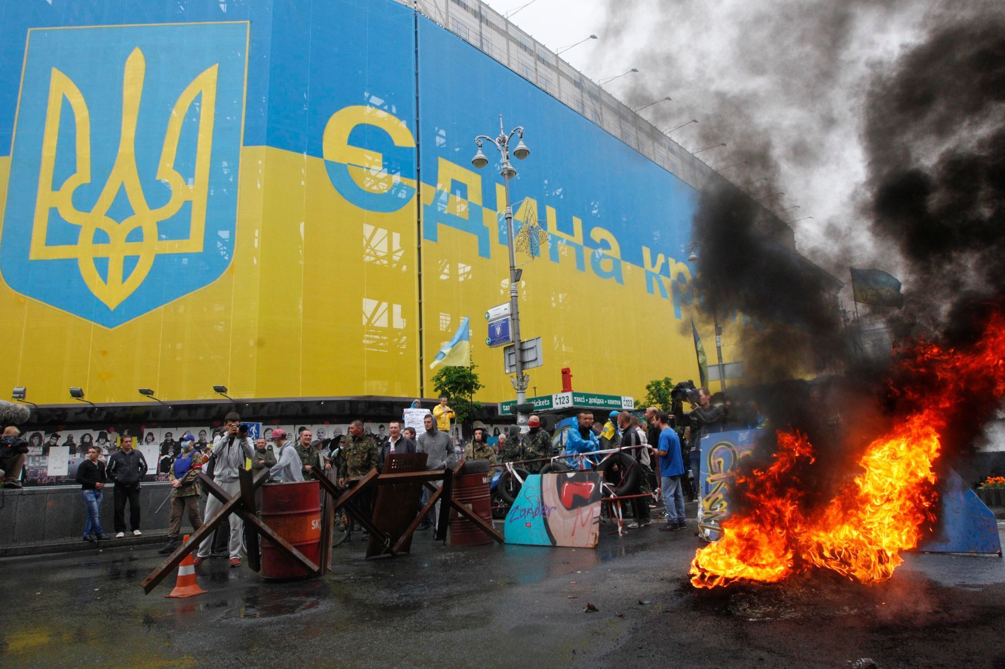 Kyjev - Majdan - protest proti plánovanému vyklizení stanového městečka