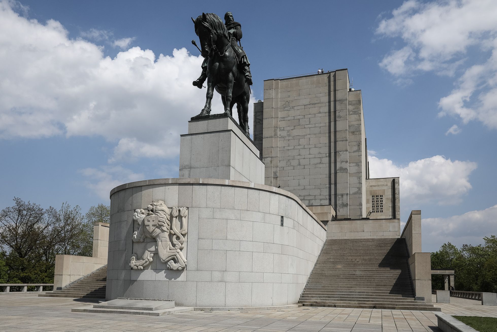 Výhledy z pražských střech - Národní památník na Vítkově