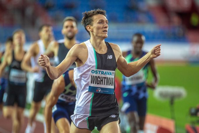 Zlatá tretra 2020: Jake Wightman po závodě v běhu na 800 metrů.