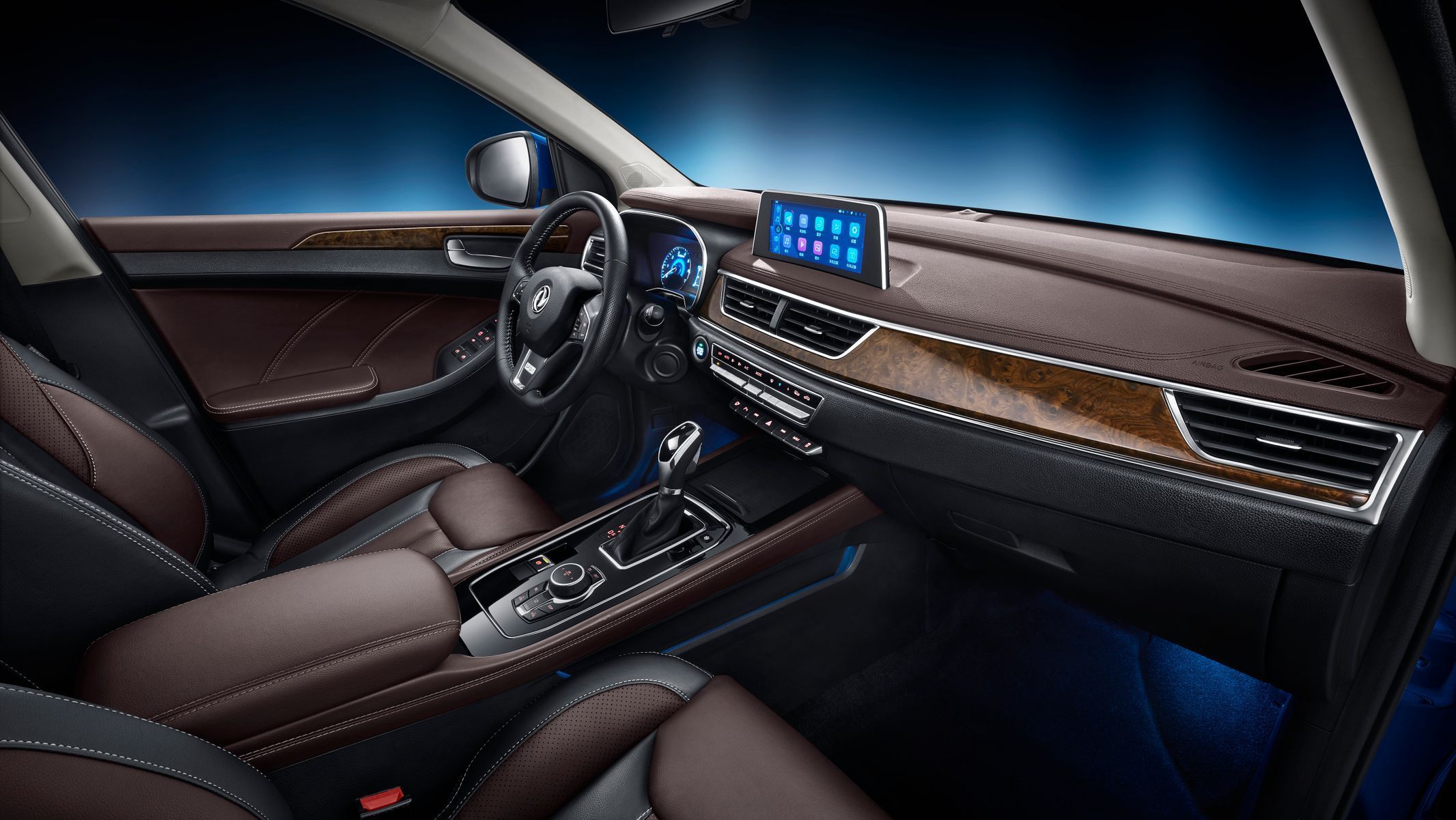 Dongfeng nová čínská SUV v Česku