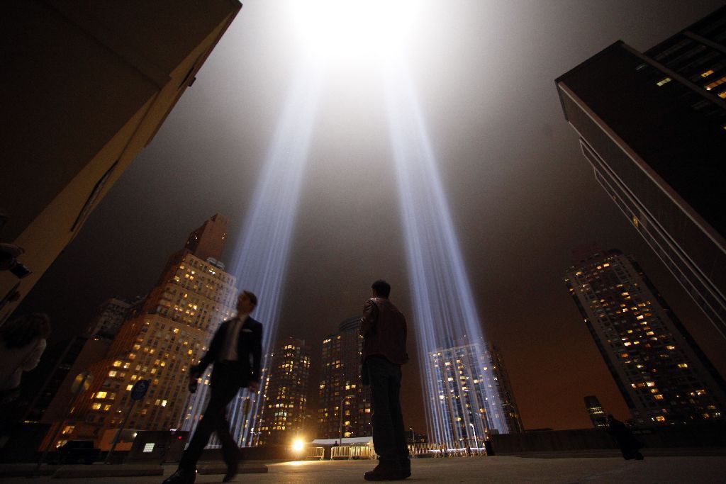 Světelné sloupy - WTC - 10. výročí