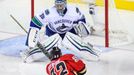 NHL, Calgary - Vancouver: Paul Byron (32) - Ryan Miller (30) g