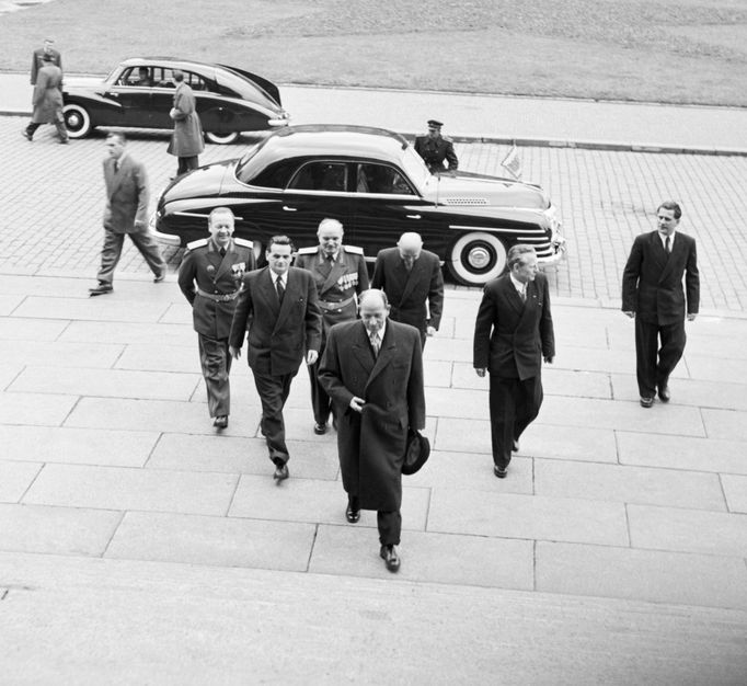 Automobil prezidenta ČSSR Antonína Zápotockého, který používal v květnu roku 1953.