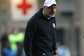 Trpišovský v závěru zuřil. Mešanovič ale neudržel nervy a Slavia vyhrála