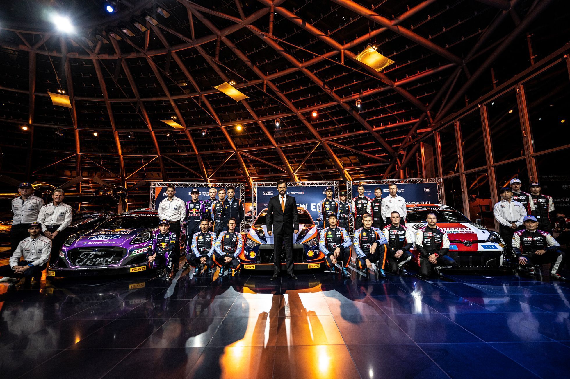Speciály nové kategorie Rally1 od Fordu, Hyundai a Toyota společně s jejich posádkami