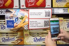 To je to, cos chtěla, drahá? Čechům napovídá při nákupech mobil, srovná ceny a poradí