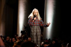 Zemřela britská módní návrhářka a punková ikona Vivienne Westwoodová, bylo jí 81 let