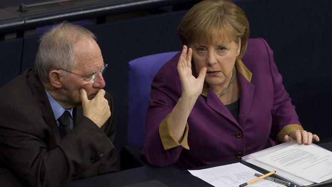 Pondělní debata v Bundestagu byla velmi ostrá.