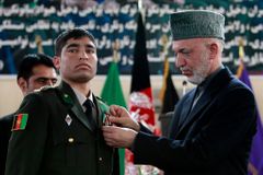 Afghánistán se vydá klopotně na cestu k samosprávě