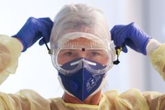 Vir jsme zvládli. Bojím se druhé vlny, až se začne létat, říká slovenský epidemiolog