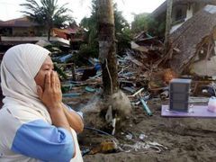 Žena, kterou tsunami připravila o rodinu