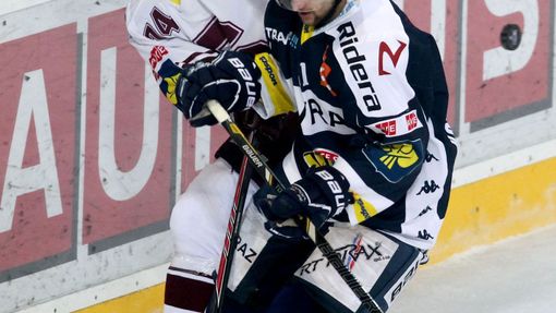 Sparta - Vítkovice: Daniel Přibyl (74) - Lukáš Kovář