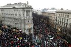 Nebudeme otročit! Na protivládní demonstraci v Budapešti se sešlo na 10 tisíc lidí