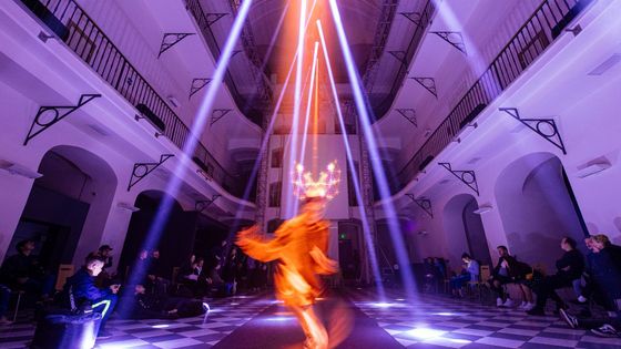 Foto: Netradiční instalace i zážitky. Pražský Signal Festival očima Lukáše Bíby