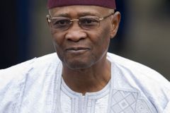 Armádou svržený prezident Mali oficiálně rezignoval