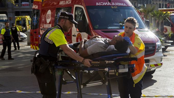 Dva útoky během pár hodin. Ve Španělsku útočili teroristé. Podívejte se na souhrnné video
