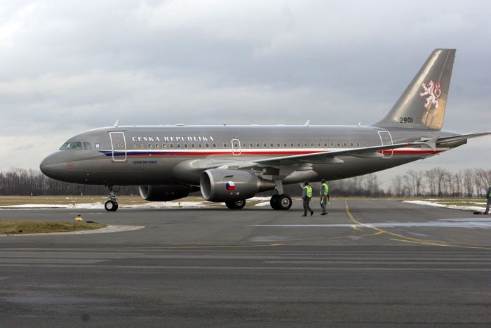 Airbus 319 CJ přistál v Praze