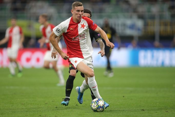 Lukáš Provod v zápase LM Inter Milán - Slavia Praha