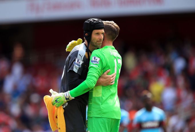 PL, Arsenal-West Ham: Petr Čech - Adrian